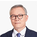 Kwang-Won Lee
